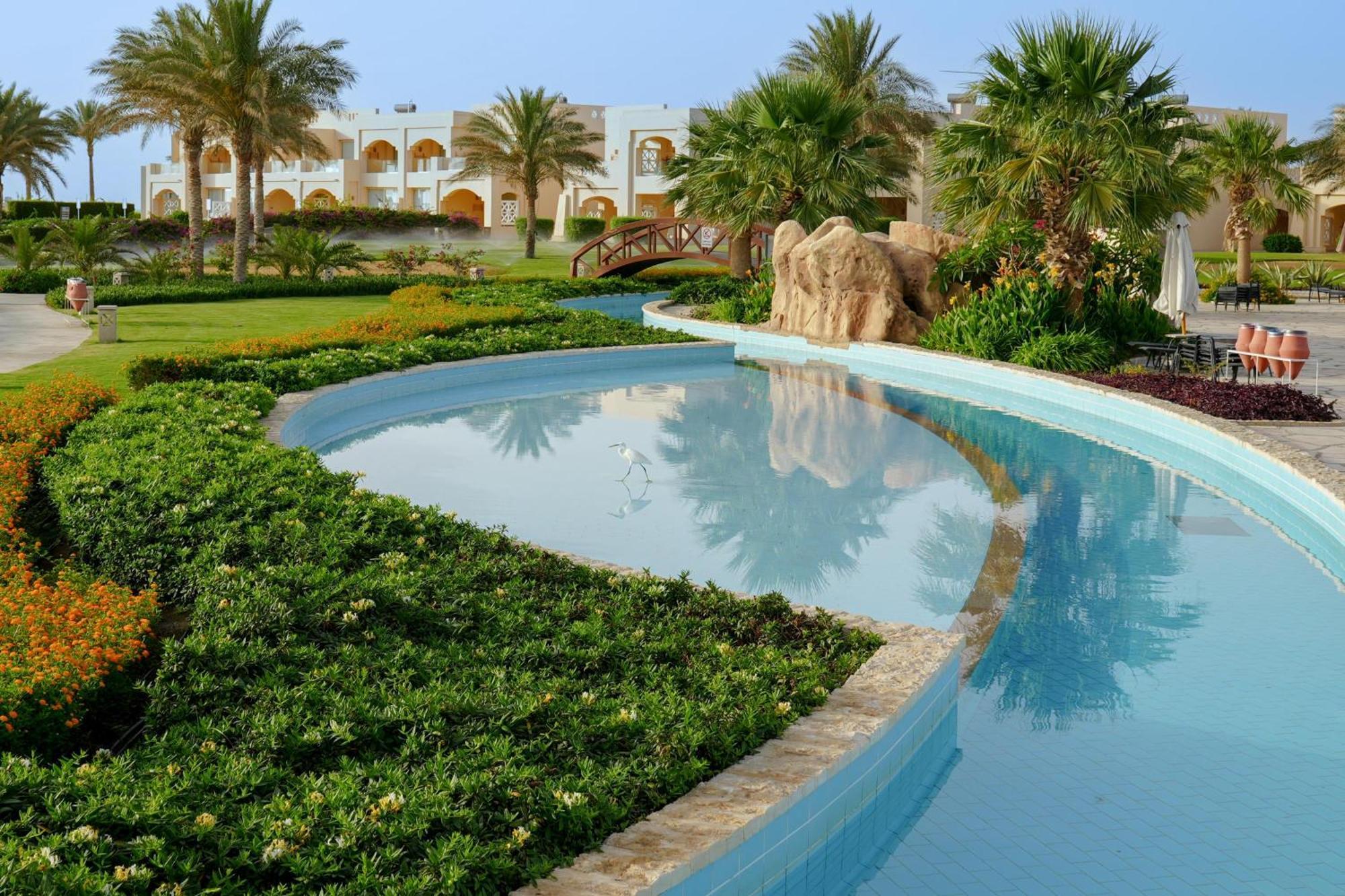 Sataya Resort مرسى علم المظهر الخارجي الصورة The swimming pool at the resort